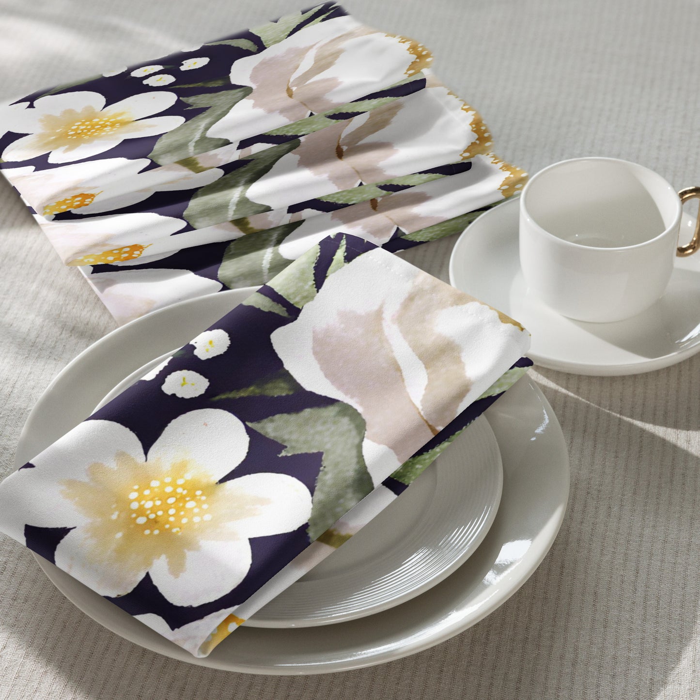 Blossom Elegance Floral Cloth napkin set - Custom Designed by Flora de Luna